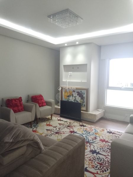 Casa com 3 quartos, 4 banheiros e 336m² à venda no bairro São Gonçalo, Pelotas