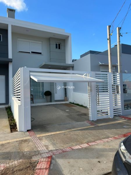 Casa com 3 quartos, 2 banheiros e 115m² à venda no bairro Las Acácias, Pelotas