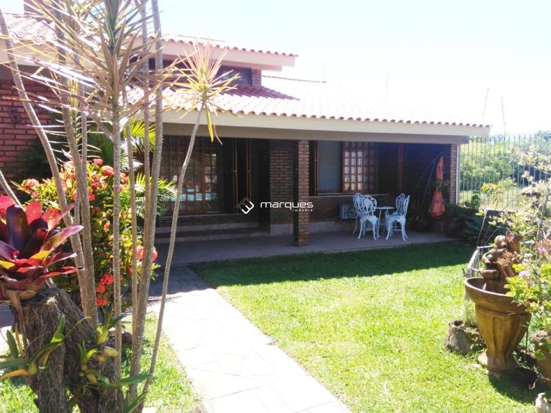 Casa com 3 quartos, 3 banheiros e 284m² à venda no bairro Balneário Santo Antônio, Pelotas