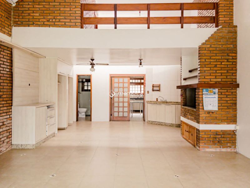 Casa com 3 quartos, 3 banheiros e 284m² à venda no bairro Balneário Santo Antônio, Pelotas