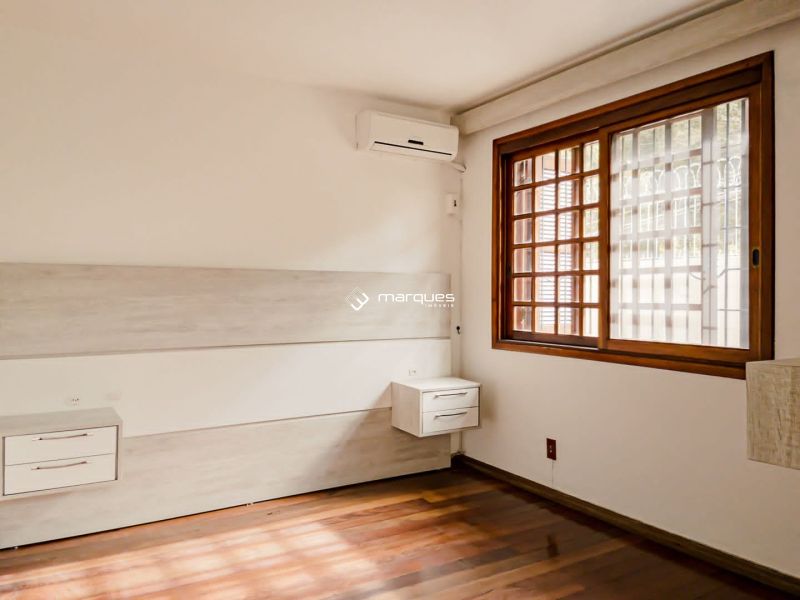 Casa com 3 quartos, 3 banheiros e 284m² à venda no bairro Balneário Santo Antônio, Pelotas