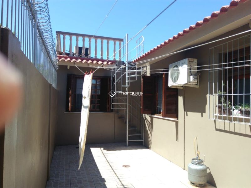 Casa com 3 quartos, 3 banheiros e 284m² à venda no bairro Balneário Santo Antônio, Pelotas