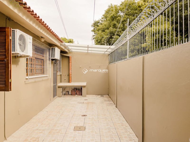 Casa com 3 quartos, 3 banheiros e 284m² à venda no bairro Balneário Santo Antônio, Pelotas