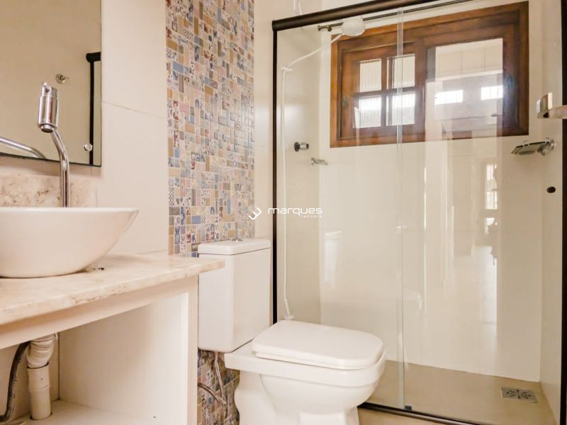 Casa com 3 quartos, 3 banheiros e 284m² à venda no bairro Balneário Santo Antônio, Pelotas