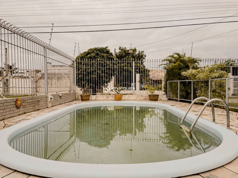 Casa com 3 quartos, 3 banheiros e 284m² à venda no bairro Balneário Santo Antônio, Pelotas