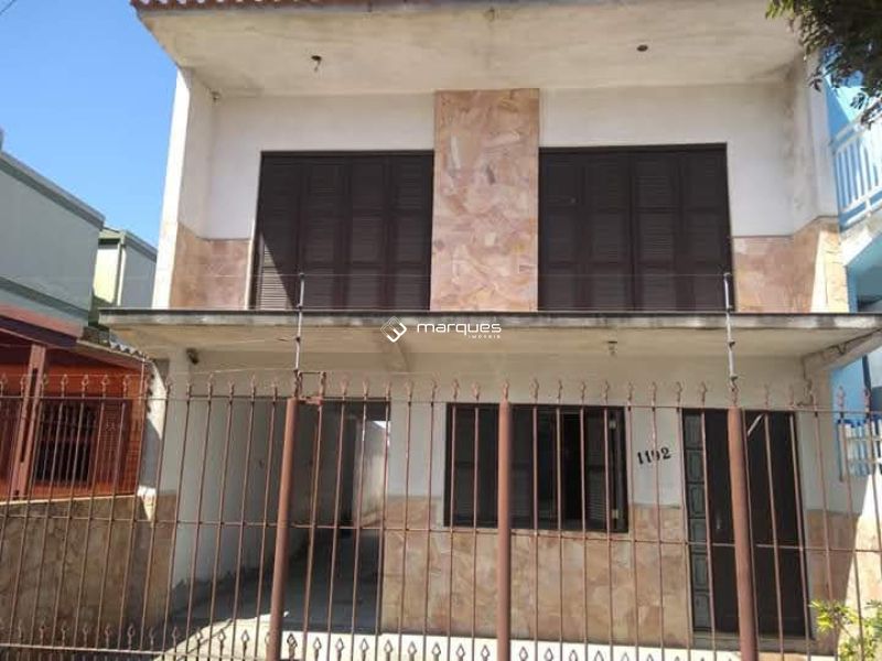 Casa com 2 quartos, 2 banheiros e 89m² à venda no bairro Fragata, Pelotas