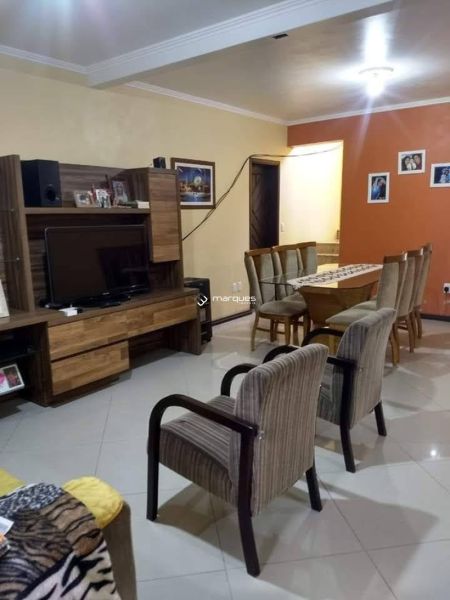Casa com 2 quartos, 2 banheiros e 89m² à venda no bairro Fragata, Pelotas