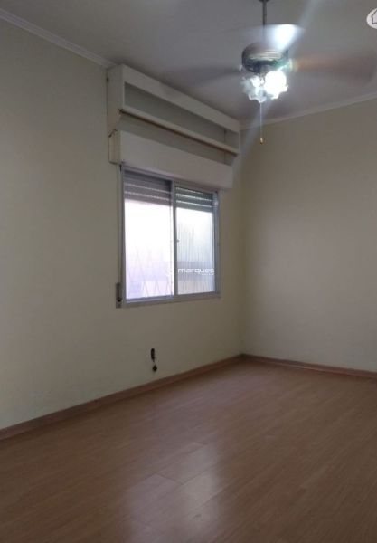 Casa com 2 quartos, 2 banheiros e 108m² à venda no bairro Fragata, Pelotas
