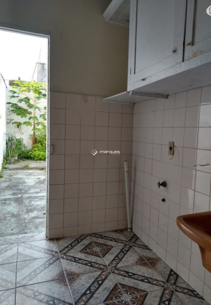 Casa com 2 quartos, 2 banheiros e 108m² à venda no bairro Fragata, Pelotas