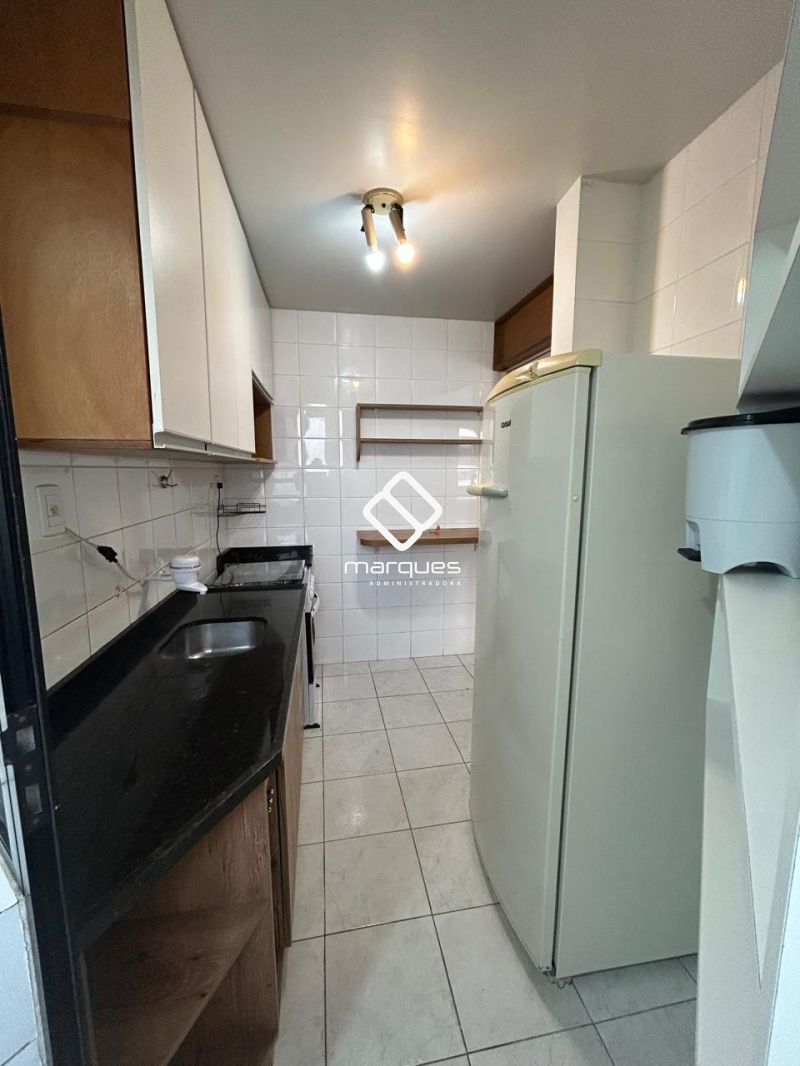 Apartamento com 1 quarto, 1 banheiro e 54m² para alugar no bairro Centro, Pelotas