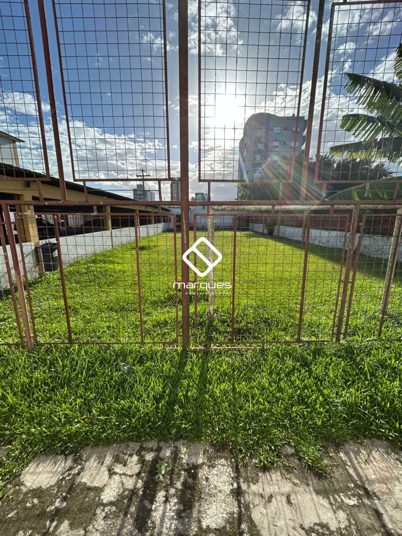 Apartamento com 1 quarto, 1 banheiro e 58m² para alugar no bairro Centro, Pelotas