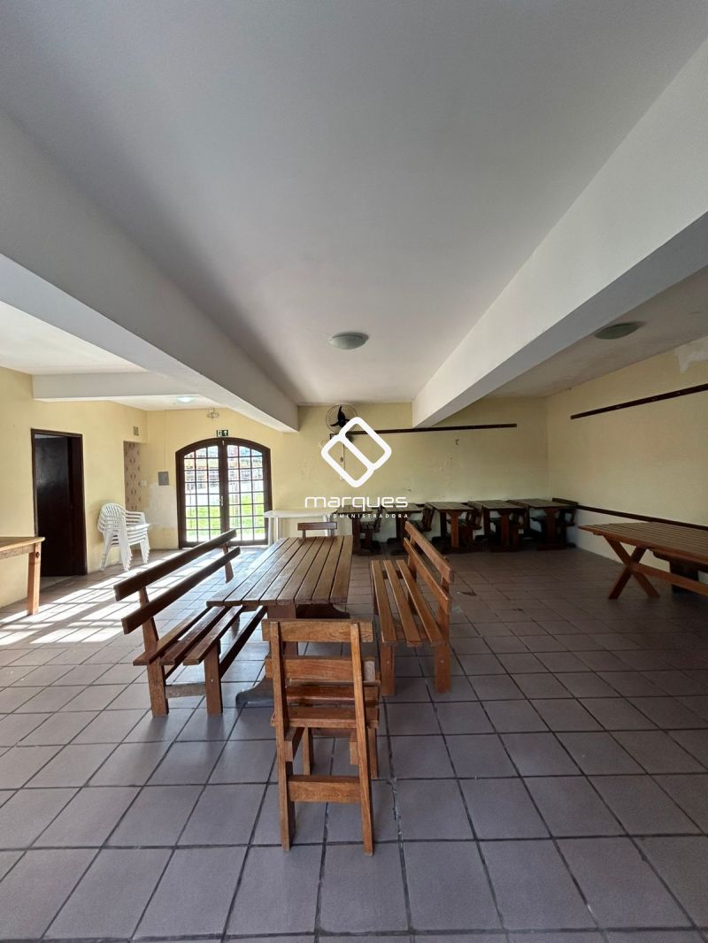 Apartamento com 1 quarto, 1 banheiro e 58m² para alugar no bairro Centro, Pelotas