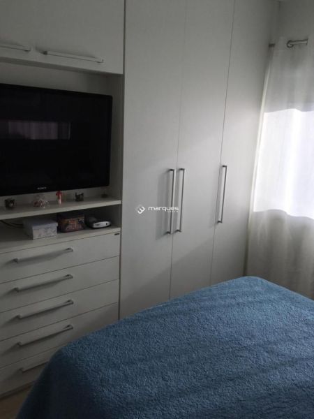 Apartamento com 2 quartos, 2 banheiros e 75m² à venda no bairro Três Vendas, Pelotas