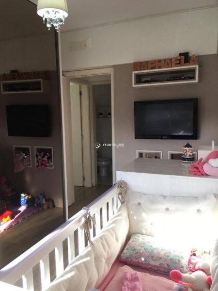 Apartamento com 2 quartos, 2 banheiros e 75m² à venda no bairro Três Vendas, Pelotas