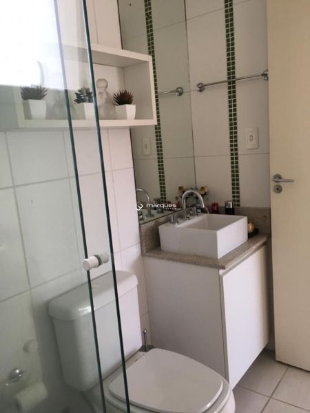 Apartamento com 2 quartos, 2 banheiros e 75m² à venda no bairro Três Vendas, Pelotas