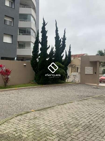 Apartamento com 2 quartos, 2 banheiros e 75m² à venda no bairro Três Vendas, Pelotas