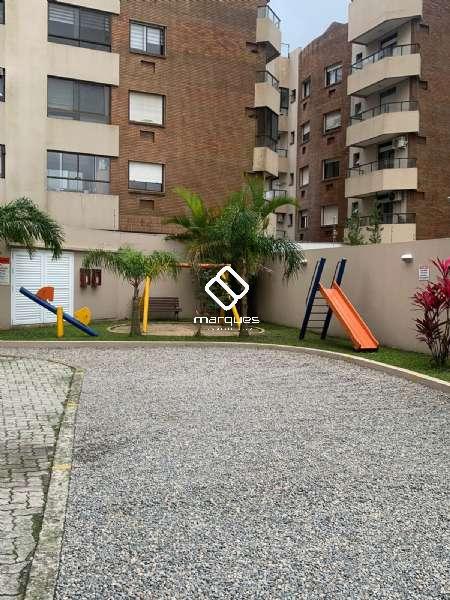 Apartamento com 2 quartos, 2 banheiros e 75m² à venda no bairro Três Vendas, Pelotas
