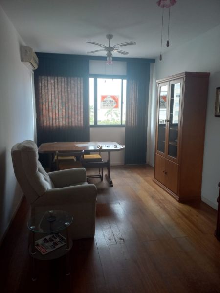 Apartamento com 1 quarto, 1 banheiro e 60m² à venda no bairro Centro, Pelotas