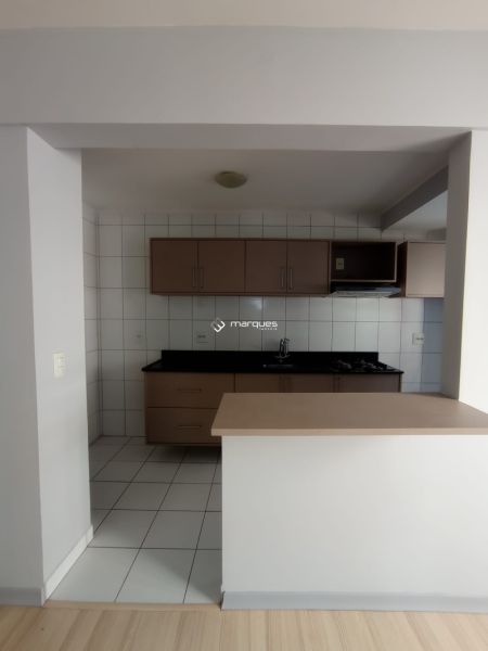 Apartamento com 3 quartos, 1 banheiro e 64m² à venda no bairro Areal, Pelotas