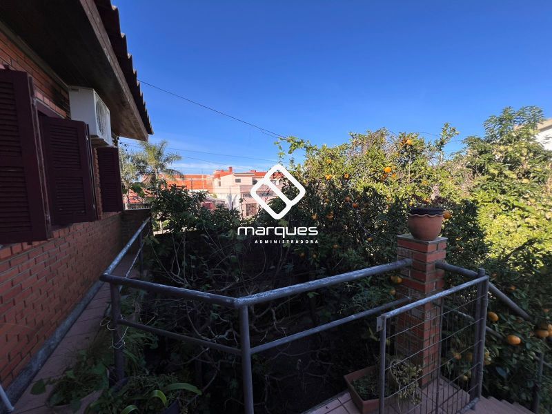 Casa/Fundos com 1 quarto e 1 banheiro para alugar no bairro Areal, Pelotas