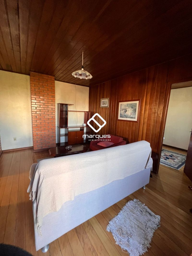 Casa/Fundos com 1 quarto e 1 banheiro para alugar no bairro Areal, Pelotas