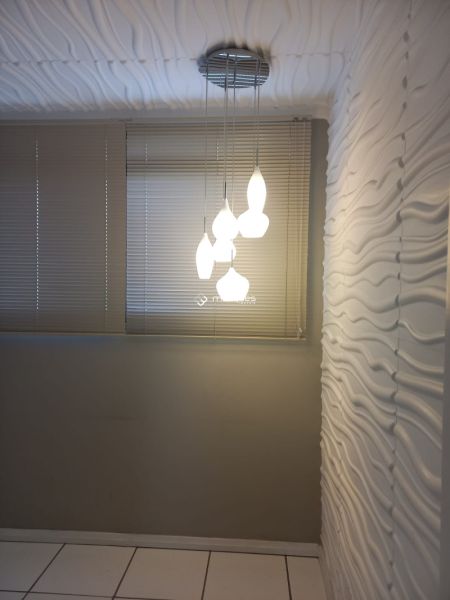 Sala com 1 banheiro e 64m² à venda no bairro Centro, Pelotas