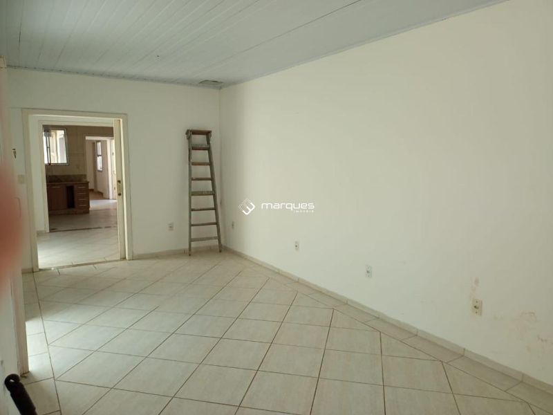 Casa com 2 quartos, 2 banheiros e 117m² à venda no bairro Centro, Pelotas