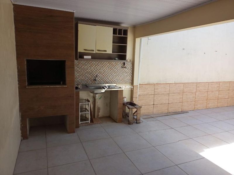Casa com 2 quartos, 2 banheiros e 117m² à venda no bairro Centro, Pelotas