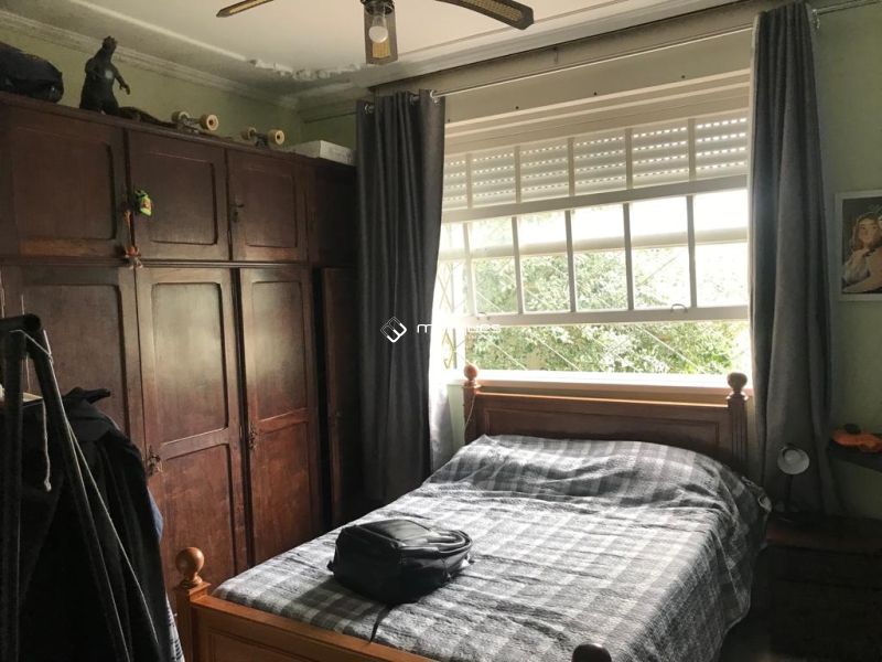 Casa com 3 quartos, 2 banheiros e 289m² à venda no bairro Centro, Pelotas