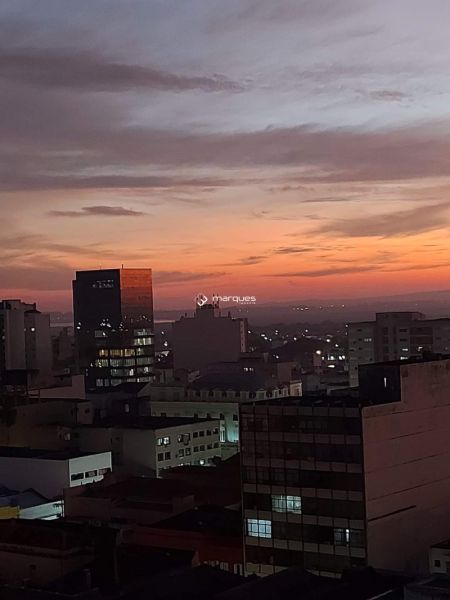 Sala com 35m² à venda no bairro Centro, Pelotas