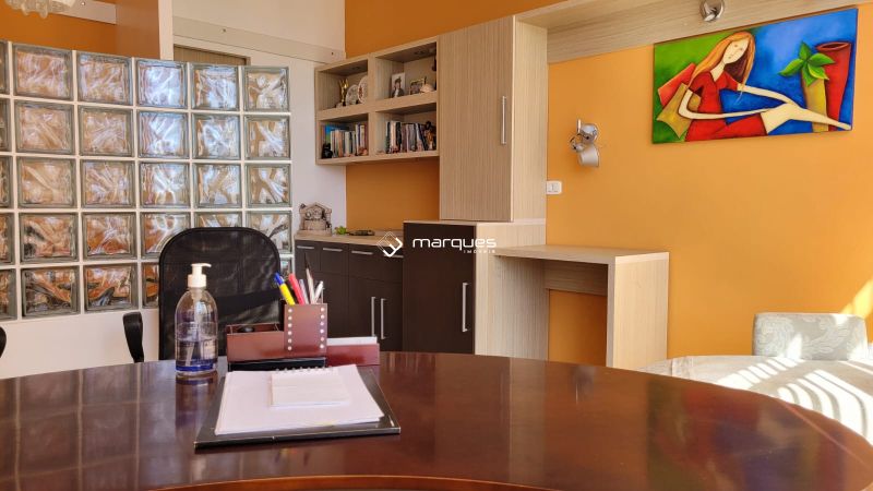 Sala com 35m² à venda no bairro Centro, Pelotas