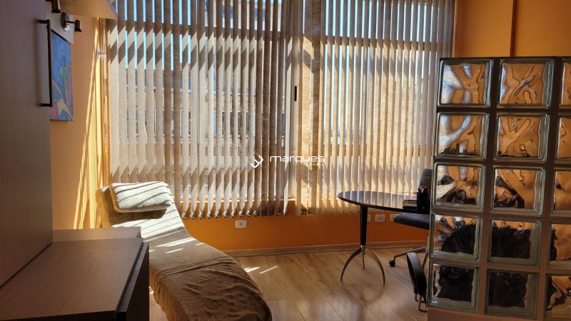 Sala com 35m² à venda no bairro Centro, Pelotas