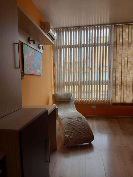 Sala com 35m² à venda no bairro Centro, Pelotas
