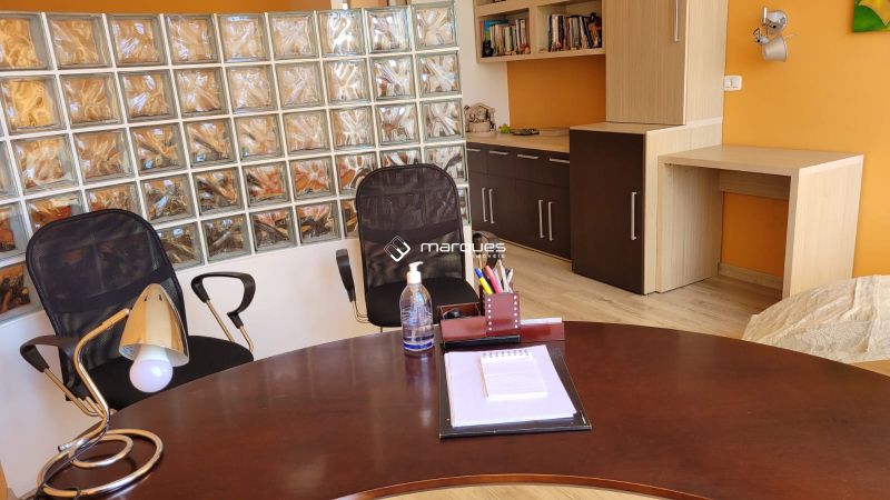 Sala com 35m² à venda no bairro Centro, Pelotas
