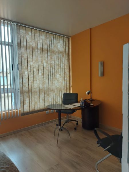 Sala com 35m² à venda no bairro Centro, Pelotas