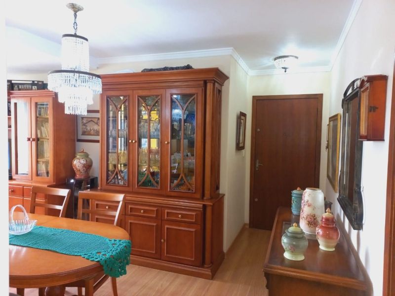 Apartamento com 3 quartos, 3 banheiros e 105m² à venda no bairro Centro, Pelotas