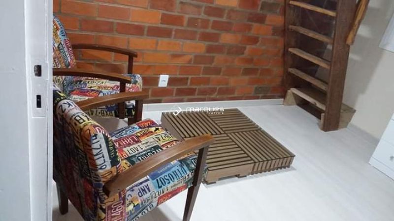 Apartamento com 3 quartos, 1 banheiro e 80m² à venda no bairro Areal, Pelotas