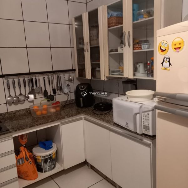 Casa com 5 quartos, 4 banheiros e 300m² à venda no bairro Areal, Pelotas