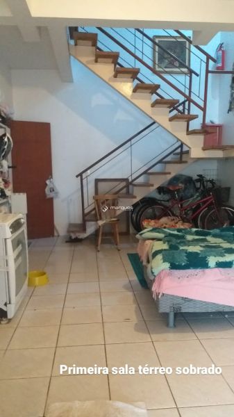 Casa com 5 quartos, 4 banheiros e 300m² à venda no bairro Areal, Pelotas