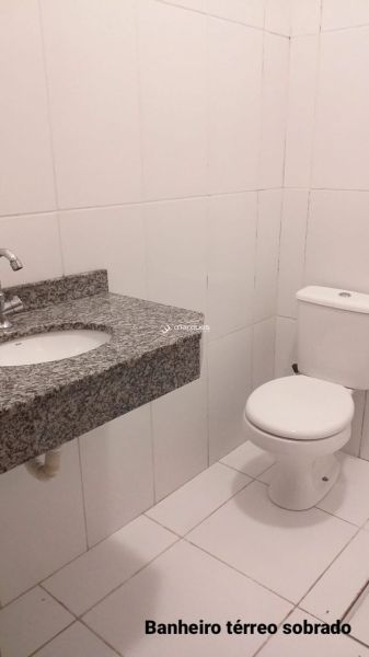 Casa com 5 quartos, 4 banheiros e 300m² à venda no bairro Areal, Pelotas