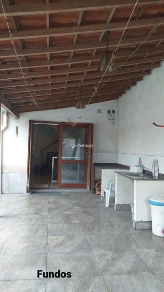 Casa com 5 quartos, 4 banheiros e 300m² à venda no bairro Areal, Pelotas