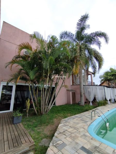 Casa com 3 quartos, 6 banheiros e 500m² à venda no bairro Marina Ilha Verde, Pelotas