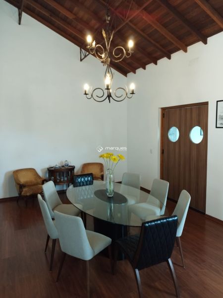Casa com 3 quartos, 6 banheiros e 500m² à venda no bairro Marina Ilha Verde, Pelotas