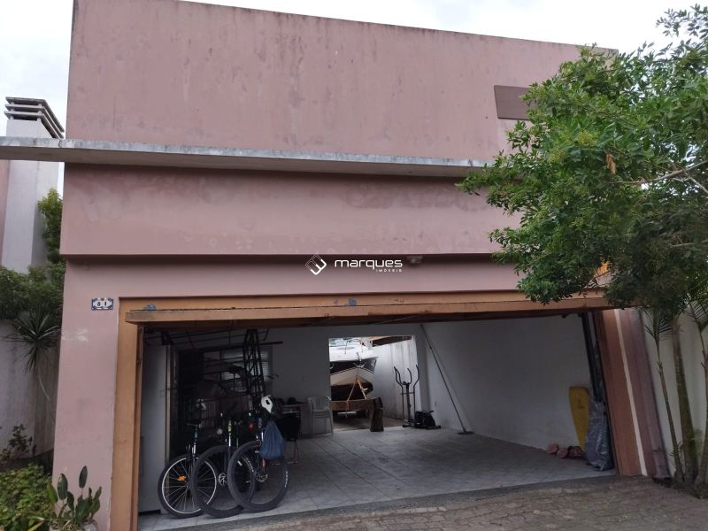 Casa com 3 quartos, 6 banheiros e 500m² à venda no bairro Marina Ilha Verde, Pelotas