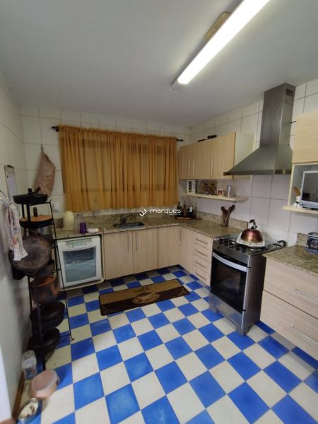 Casa com 3 quartos, 6 banheiros e 500m² à venda no bairro Marina Ilha Verde, Pelotas