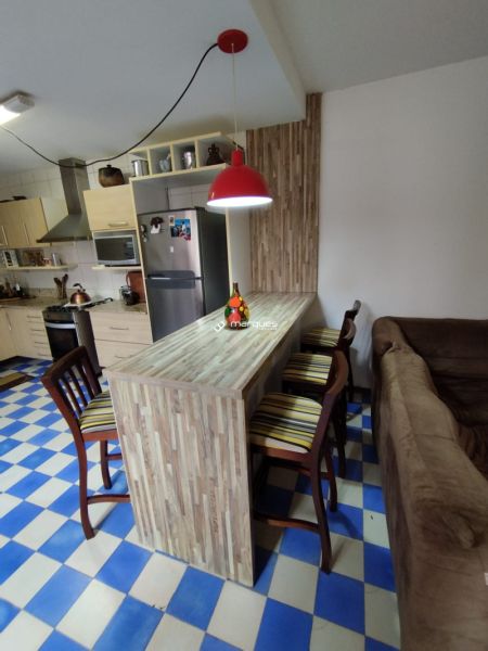 Casa com 3 quartos, 6 banheiros e 500m² à venda no bairro Marina Ilha Verde, Pelotas
