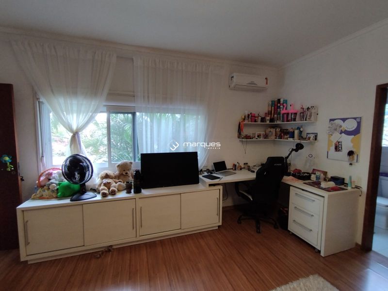 Casa com 3 quartos, 6 banheiros e 500m² à venda no bairro Marina Ilha Verde, Pelotas