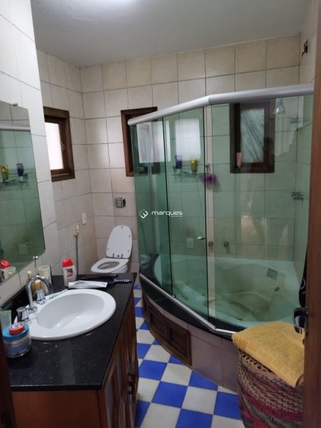 Casa com 3 quartos, 6 banheiros e 500m² à venda no bairro Marina Ilha Verde, Pelotas