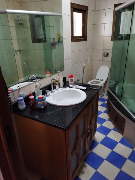 Casa com 3 quartos, 6 banheiros e 500m² à venda no bairro Marina Ilha Verde, Pelotas