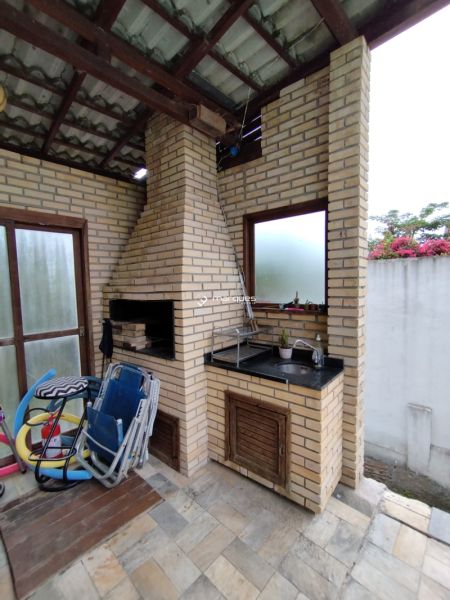 Casa com 3 quartos, 6 banheiros e 500m² à venda no bairro Marina Ilha Verde, Pelotas
